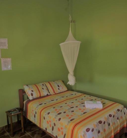 Pensjonat Perezoso Hostel