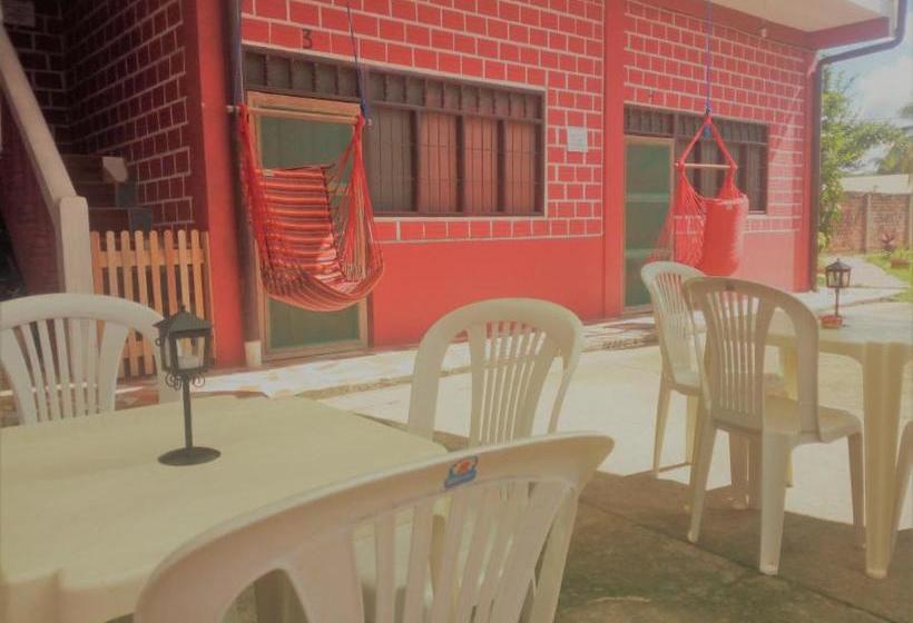 Pensjonat Perezoso Hostel