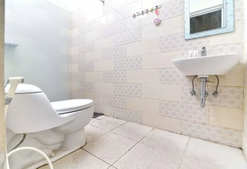 ペンション Reddoorz @ Imam Bonjol Kuta