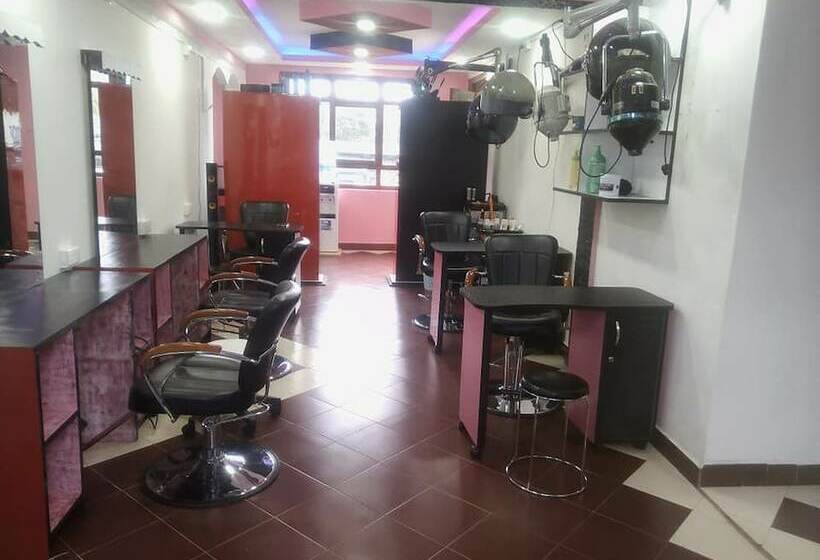 هتل Levilla Gardens Resort & Spa