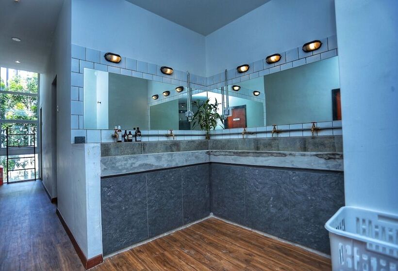 The Bedpackers Hostel