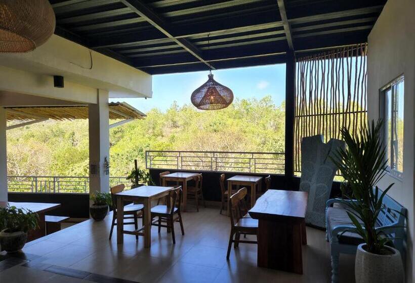 فندق صغير Bagus Ink Surf Camp