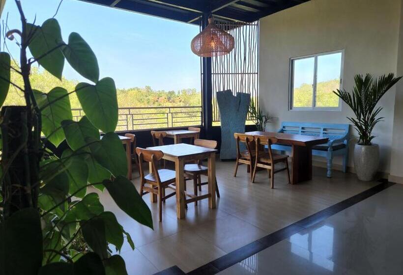 فندق صغير Bagus Ink Surf Camp