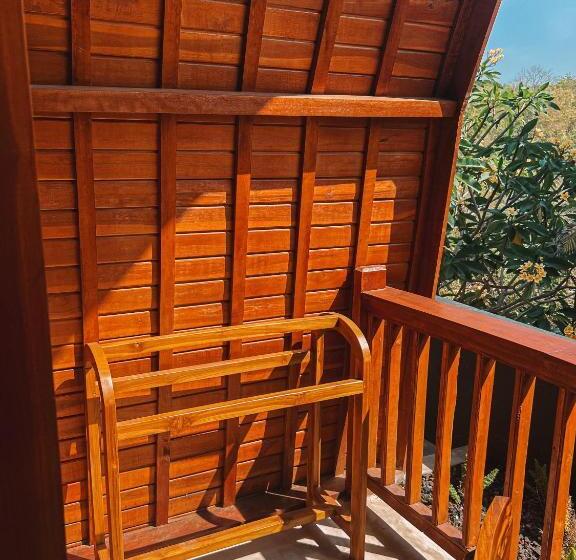 فندق صغير Bagus Ink Surf Camp