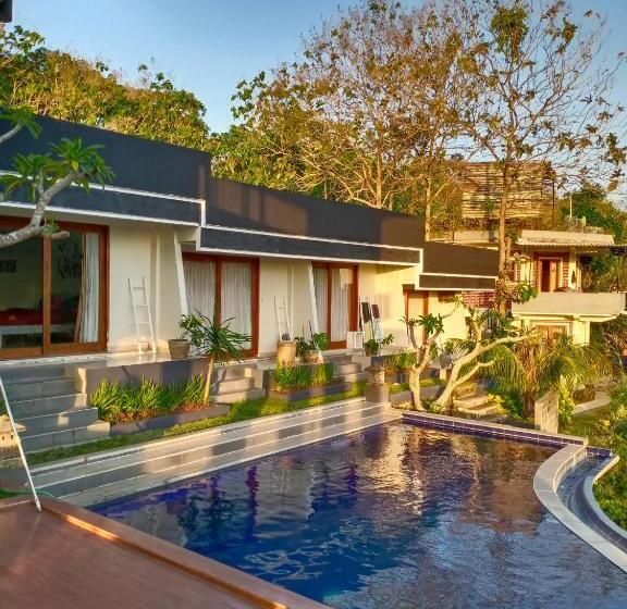 فندق صغير Bagus Ink Surf Camp