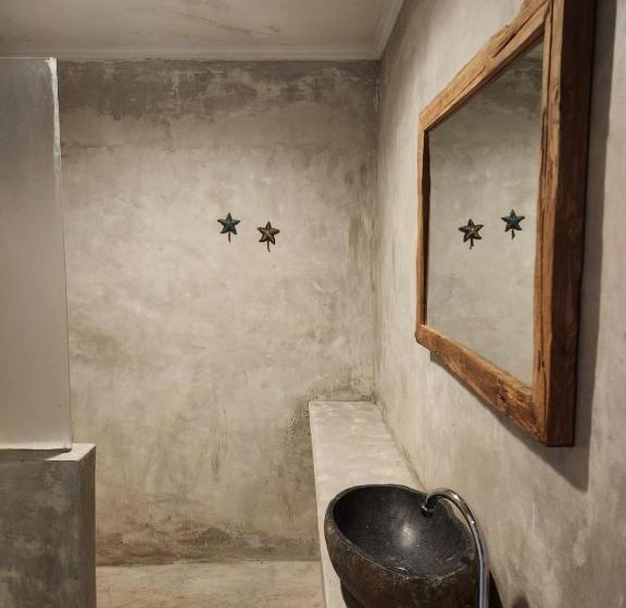 فندق صغير Bagus Ink Surf Camp