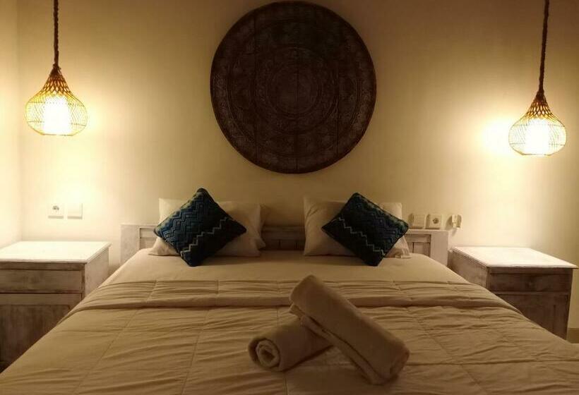 فندق صغير Bagus Ink Surf Camp