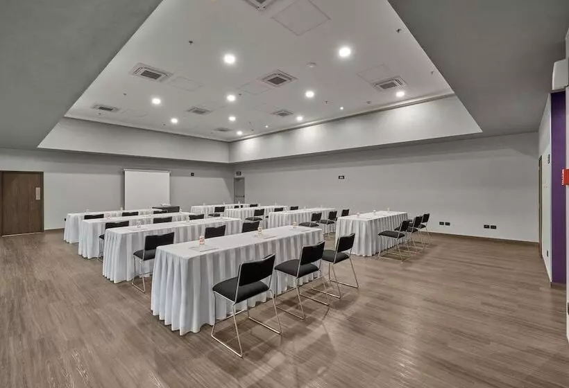 ホテル City Express By Marriott Tapachula