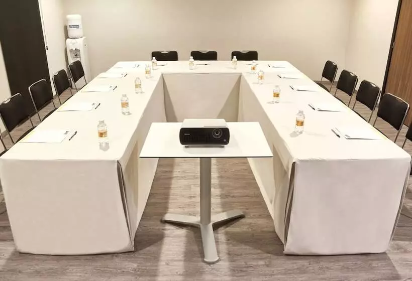 ホテル City Express By Marriott Tapachula