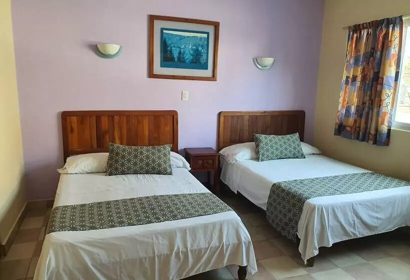 هتل El Faro Malecon