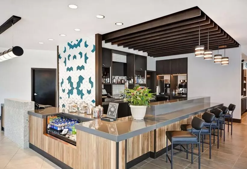 ホテル Hyatt Place Fresno