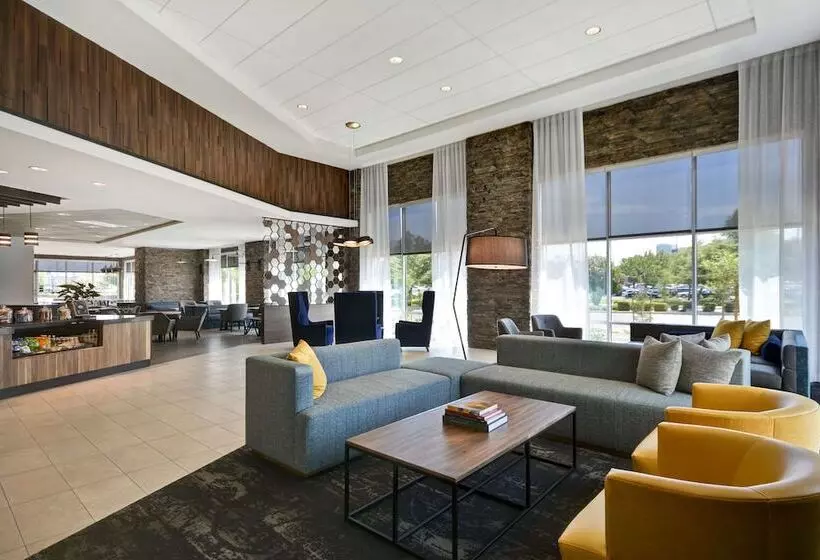 ホテル Hyatt Place Fresno
