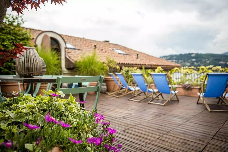 Pension Bello!lake Como Suites