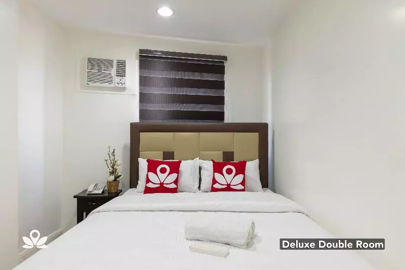 Zen Rooms Triangle Hotel Manila