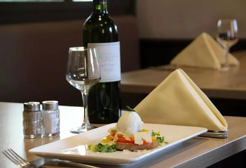 Hotelli Le Pont Neuf