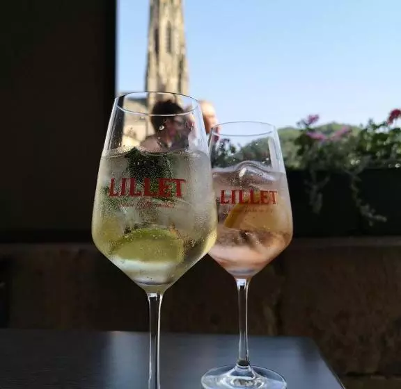 Hotelli Le Pont Neuf