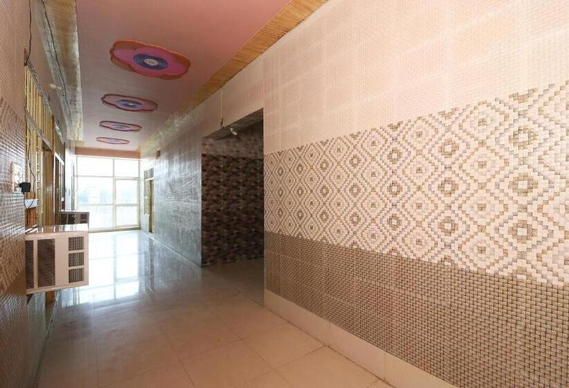 Hotell Oyo 22646 Jyoti