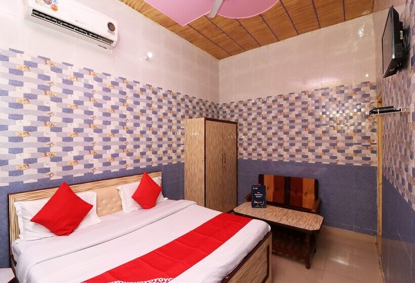 Hotell Oyo 22646 Jyoti