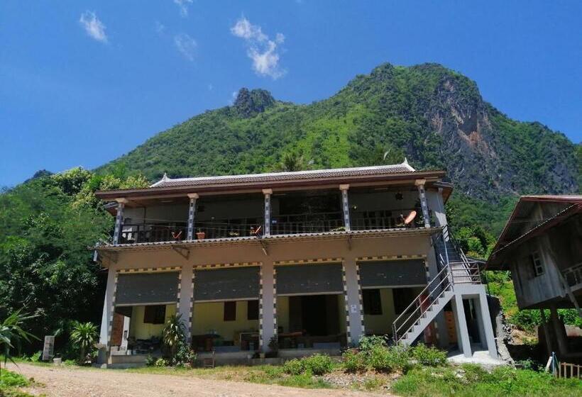 פנסיון Arthith Guesthouse