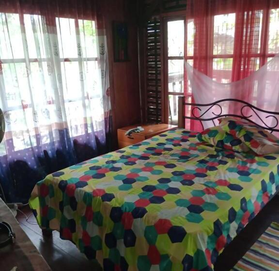 پانسیون Palomino  Hostel Balneario Rio Ancho