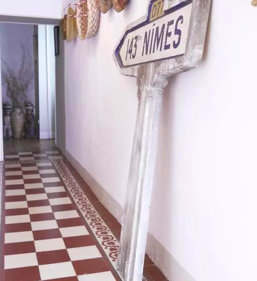 Aamiaismajoitus (B&B) Mas D Escattes