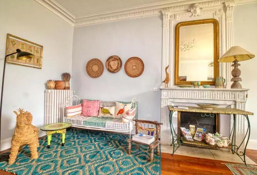 Aamiaismajoitus (B&B) Mas D Escattes