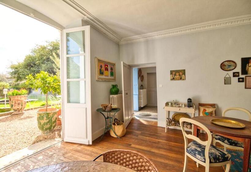 민박 Mas D Escattes