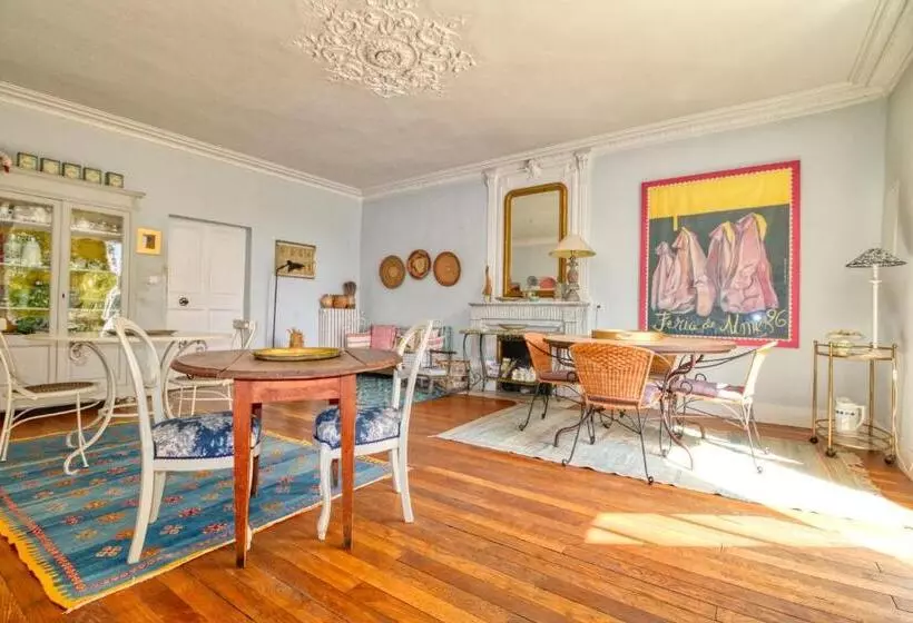 Aamiaismajoitus (B&B) Mas D Escattes