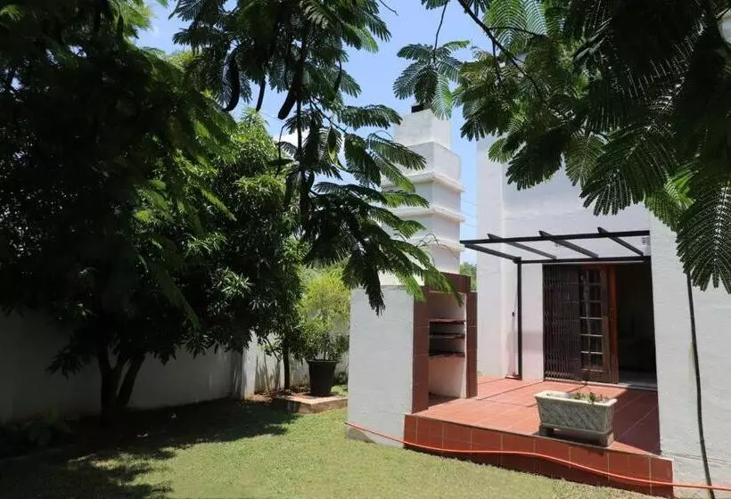 تختخواب و صبحانه Sentosa Guest House