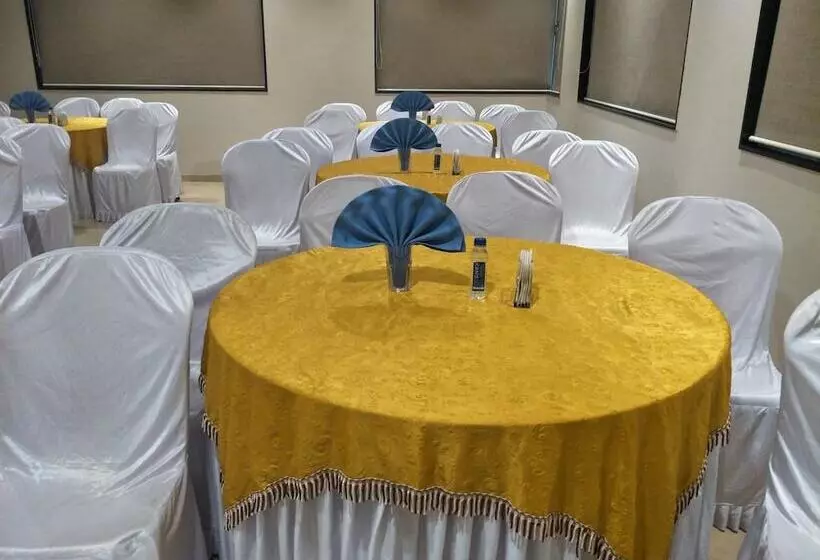 Kyriad Hotel Solapur By Othpl