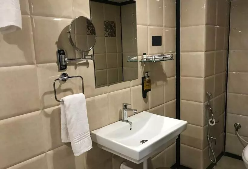 Kyriad Hotel Solapur By Othpl