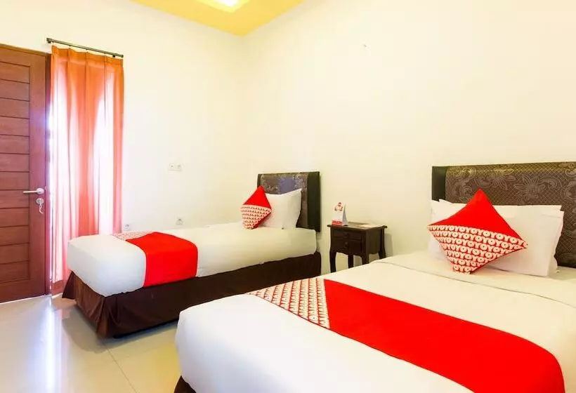 ホテル Oyo 401 The Frog Homestay Sanur