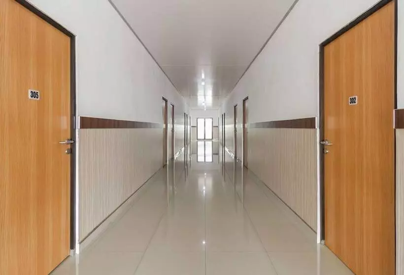 Majatalo Reddoorz Syariah Near Rsu Suaka Insan Banjarmasin