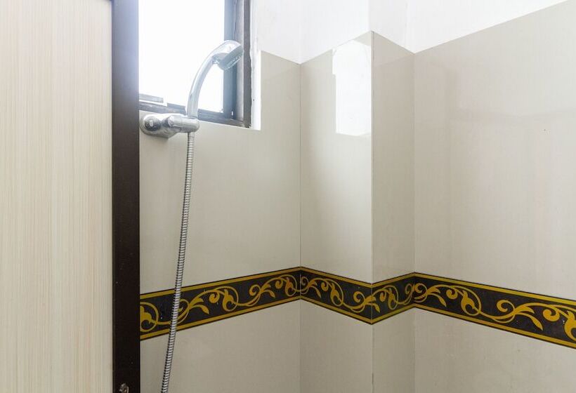 פנסיון Reddoorz Syariah Near Rsu Suaka Insan Banjarmasin