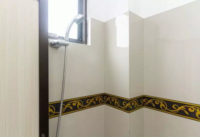 Majatalo Reddoorz Syariah Near Rsu Suaka Insan Banjarmasin