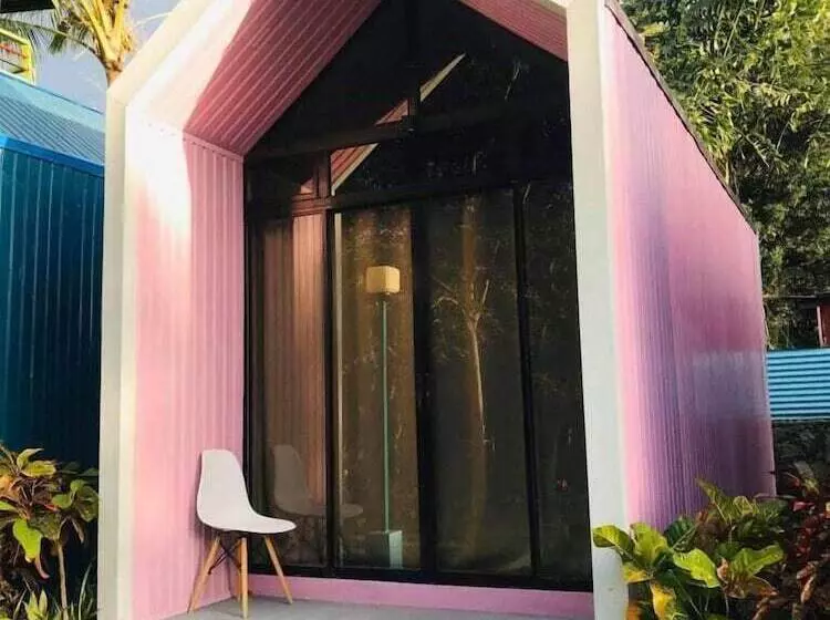 ユースホステル Lanzones Cabana