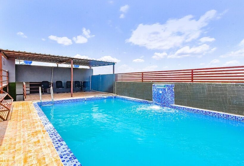 Fabhotel Prime The Royal Galaxy