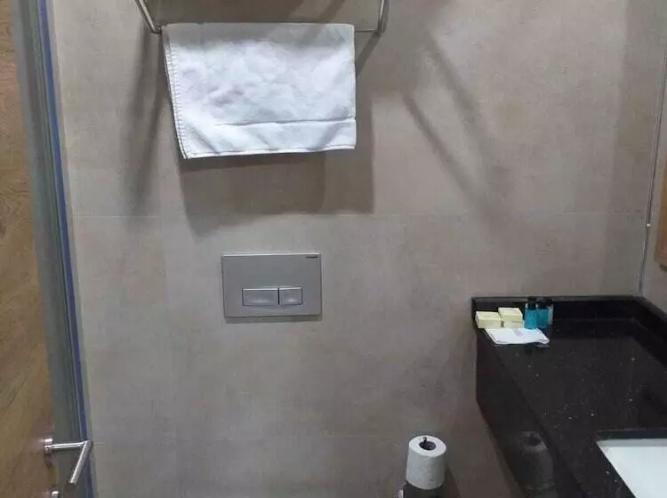 Nehi̇r Hotel Keşan