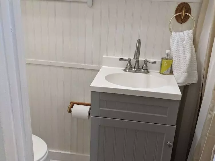 Majatalo Come Friday Cottages