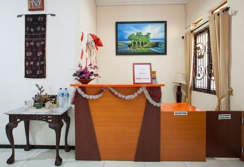 ペンション Reddoorz Syariah Near Singha Merjosari Park