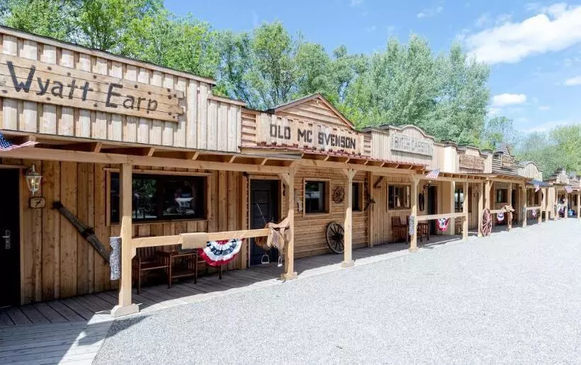 Zündstoff City Western Motel