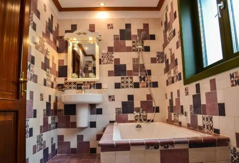هتل Casa Comana Boutique