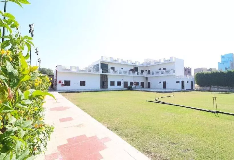Hotel Oyo 26824 Shagun Palace