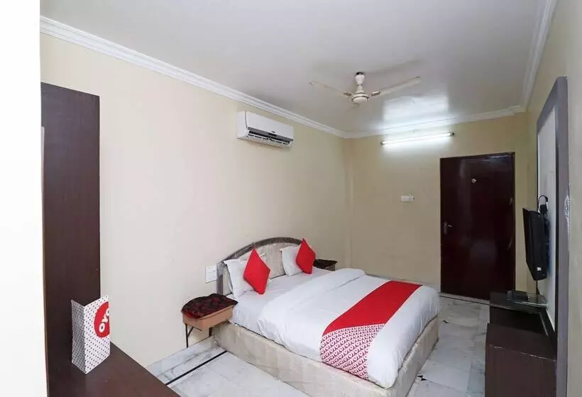 Hotel Oyo 26824 Shagun Palace