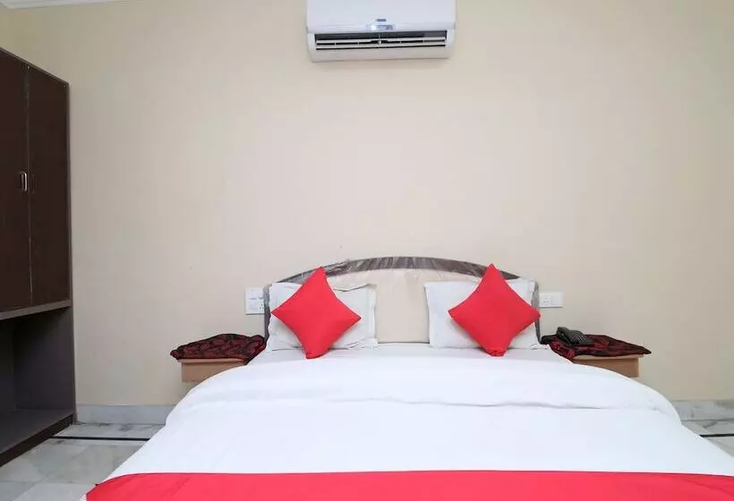 Hotel Oyo 26824 Shagun Palace