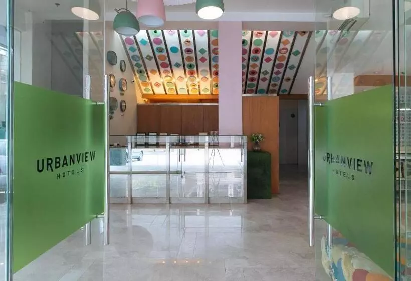 Hotelli Urbanview At Lacson Street Bacolod City By Reddoorz