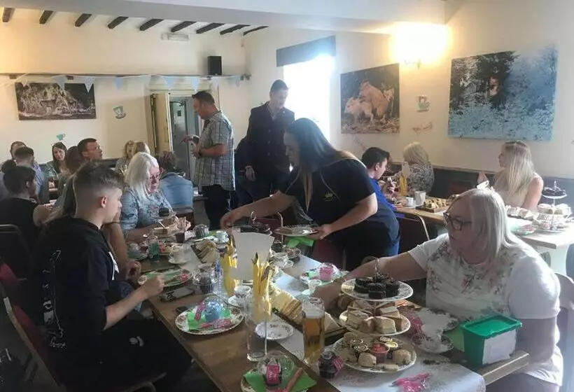 ホテル White Hart Inn