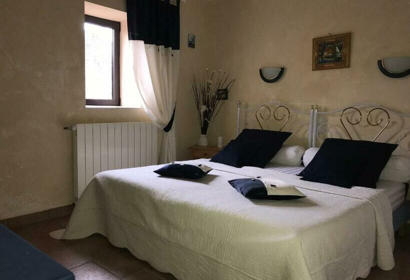 Nocleg ze śniadaniem Chambres D'hôtes Les Etoiles