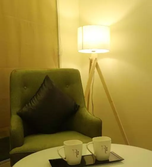 Hotel Regenta Central Harsha Vapi