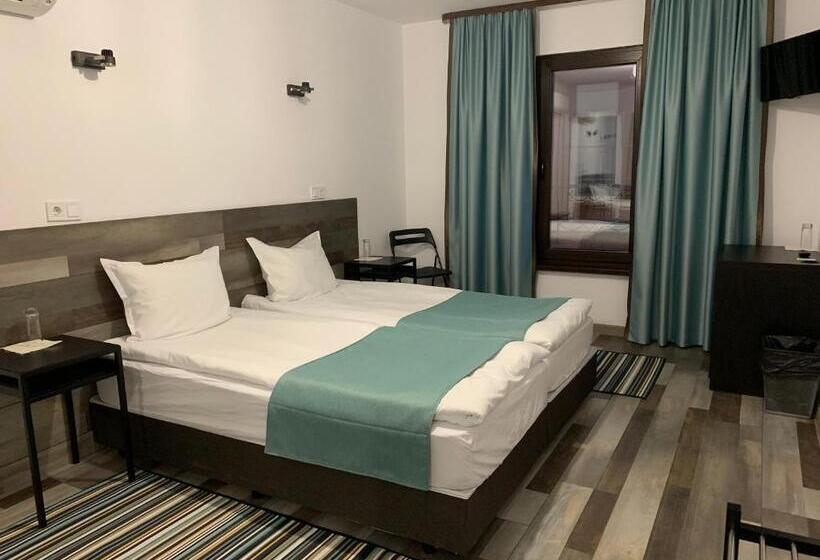 ベッドアンドブレックファースト Arte Hotel Rooms & Apartments